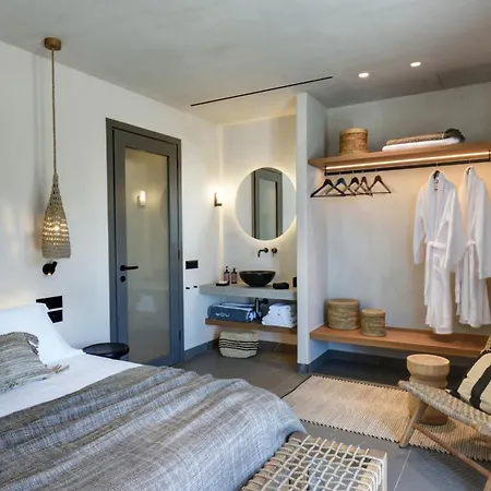 The Kolona Concept - Adults Only * Κύθνος